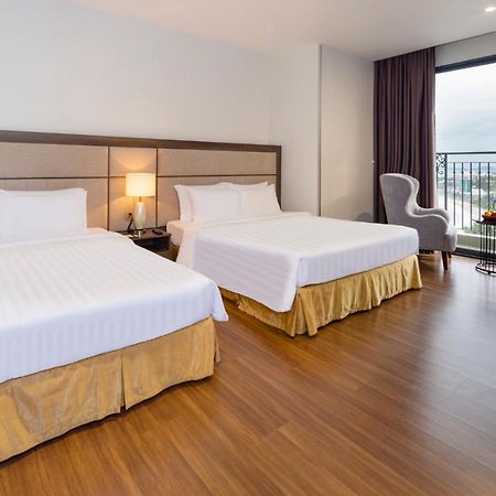 Aston Nha Trang City Hotel Extérieur photo