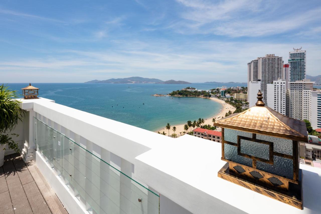 Aston Nha Trang City Hotel Extérieur photo