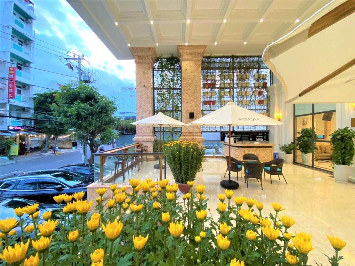 Aston Nha Trang City Hotel Extérieur photo
