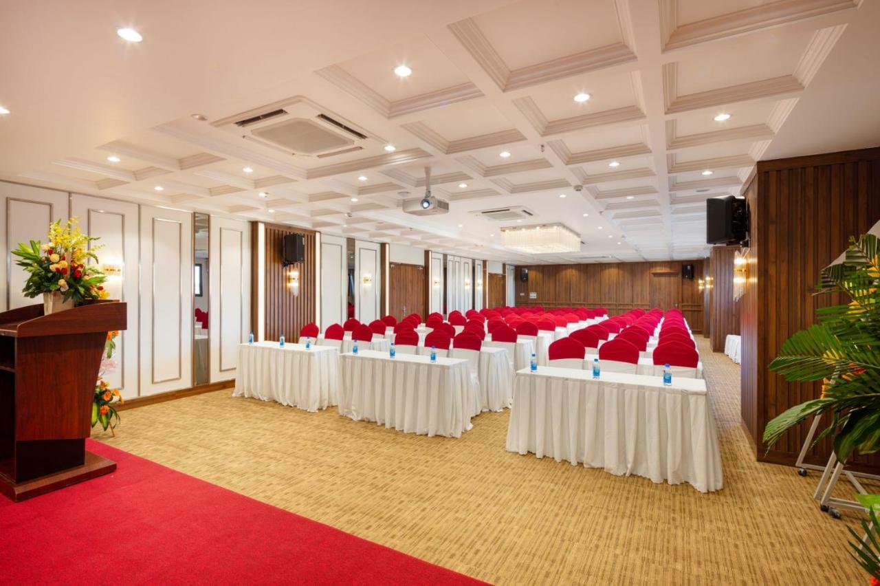 Aston Nha Trang City Hotel Extérieur photo