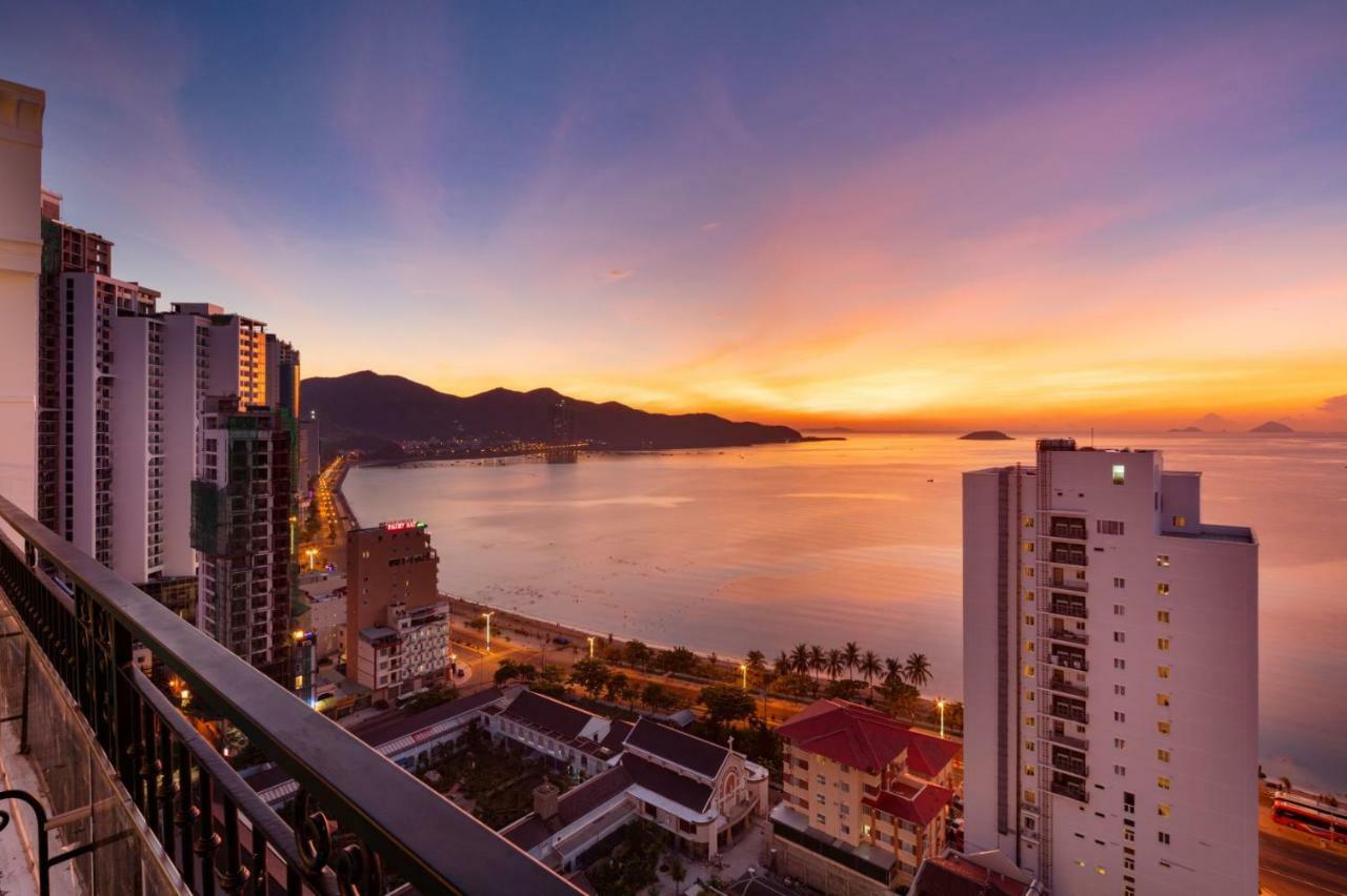 Aston Nha Trang City Hotel Extérieur photo