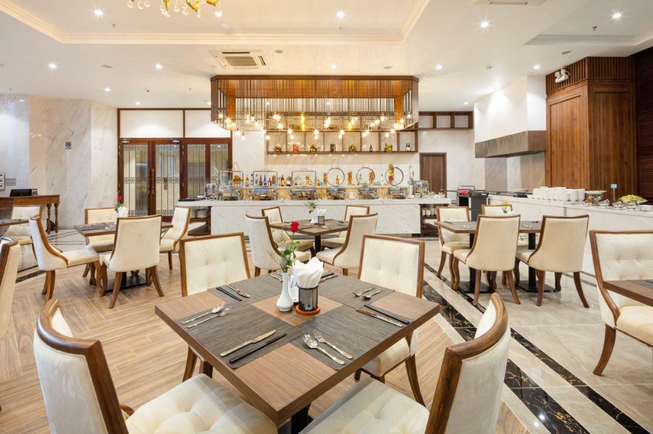 Aston Nha Trang City Hotel Extérieur photo