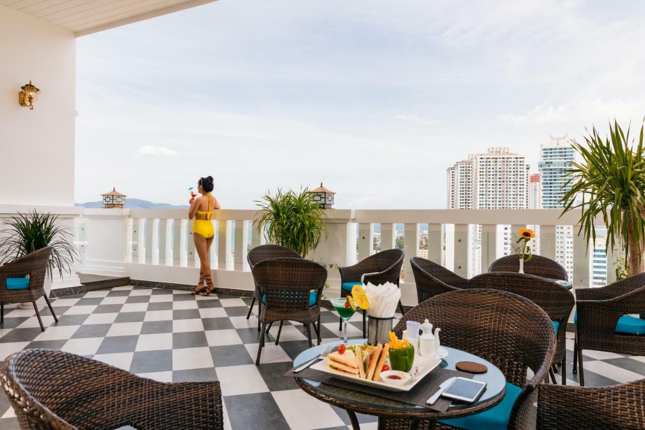 Aston Nha Trang City Hotel Extérieur photo