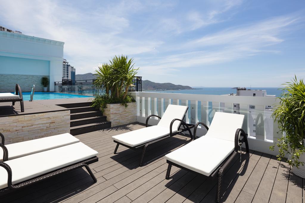 Aston Nha Trang City Hotel Extérieur photo